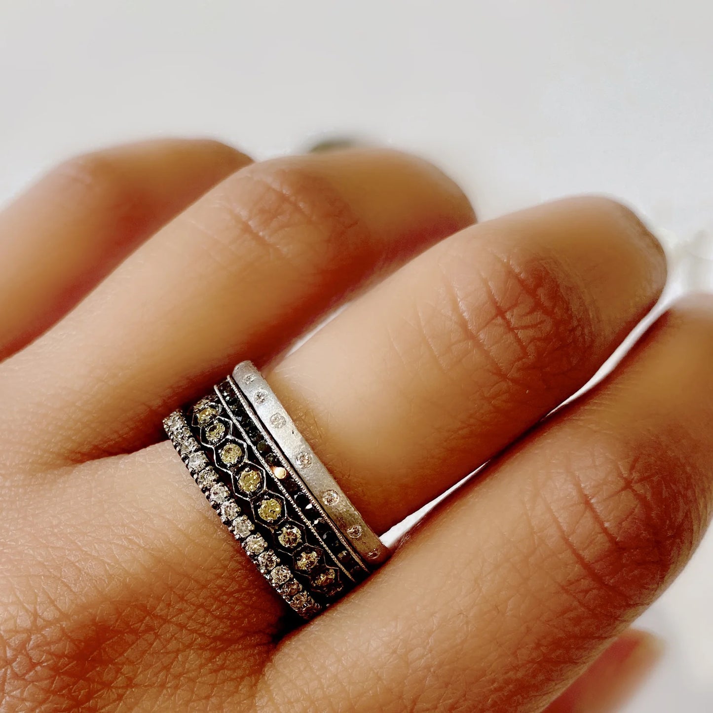 Sethi Couture Stackable Dunes White Diamond Band