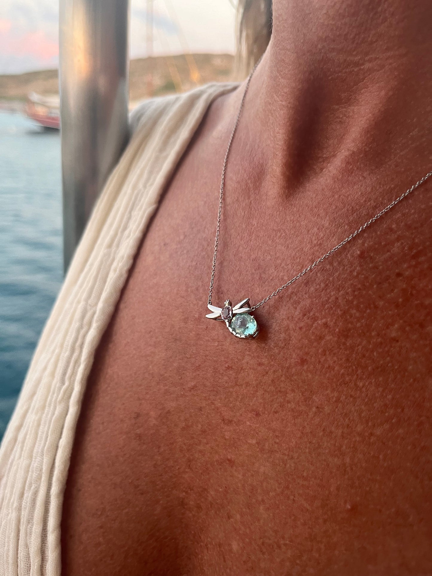 Mariposa Air Dragonfly Pendant