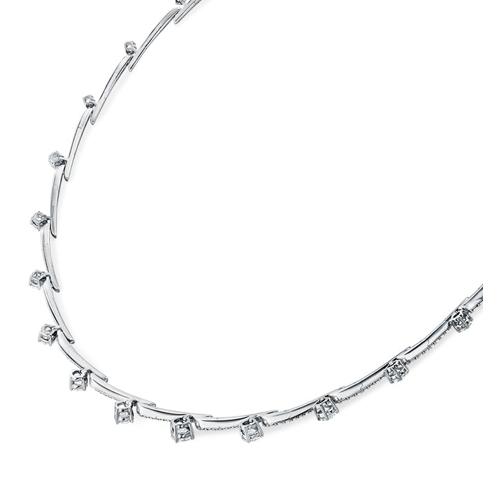 Vela Crossover Pavé Necklace