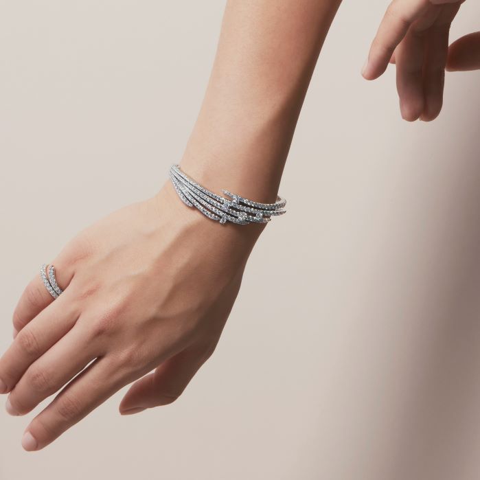 Vela French Cut Pavé Bangle