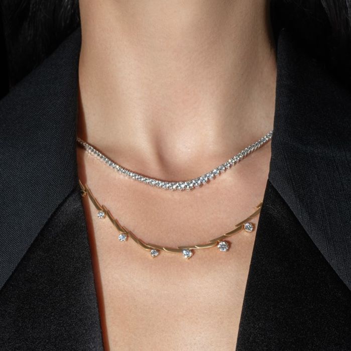 HOF Signature Graduated Line Necklace