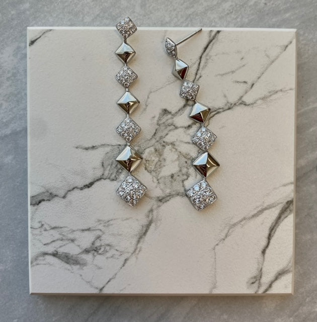 Queen of Diamond 3.37ctw Platinum Earrings