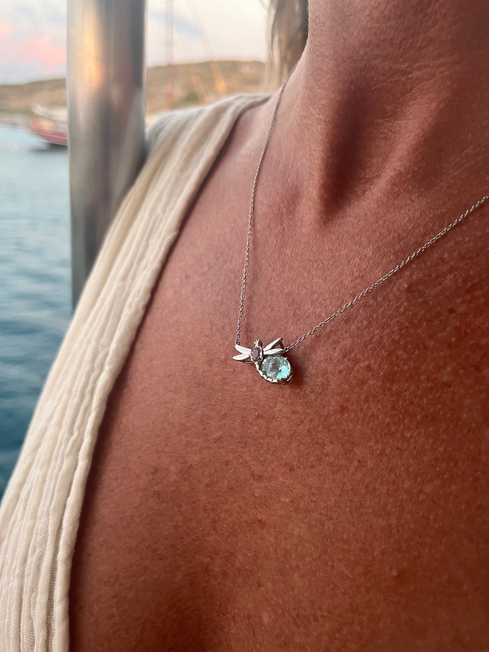 Mariposa Air Dragonfly Pendant