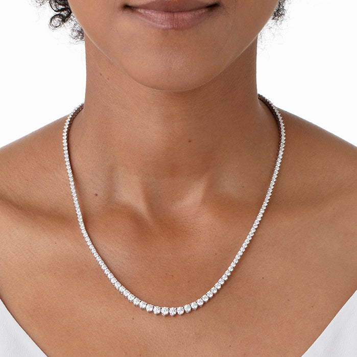 HOF Signature Graduated Line Necklace