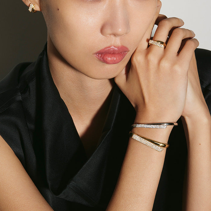 INSIDE OUT Diamond Flip Bangle