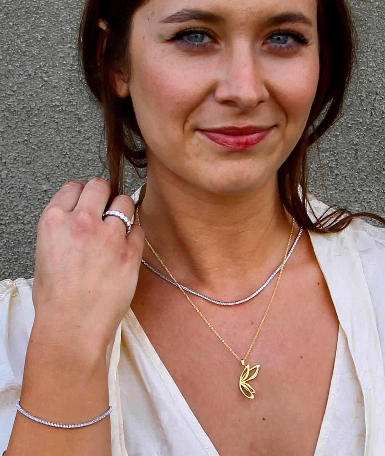 Air Collection 18K Gold Large Mariposa Pendant