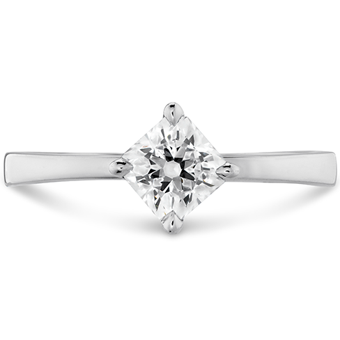 Hearts On Fire Dream Offset Signature Solitaire Diamond Engagement Ring